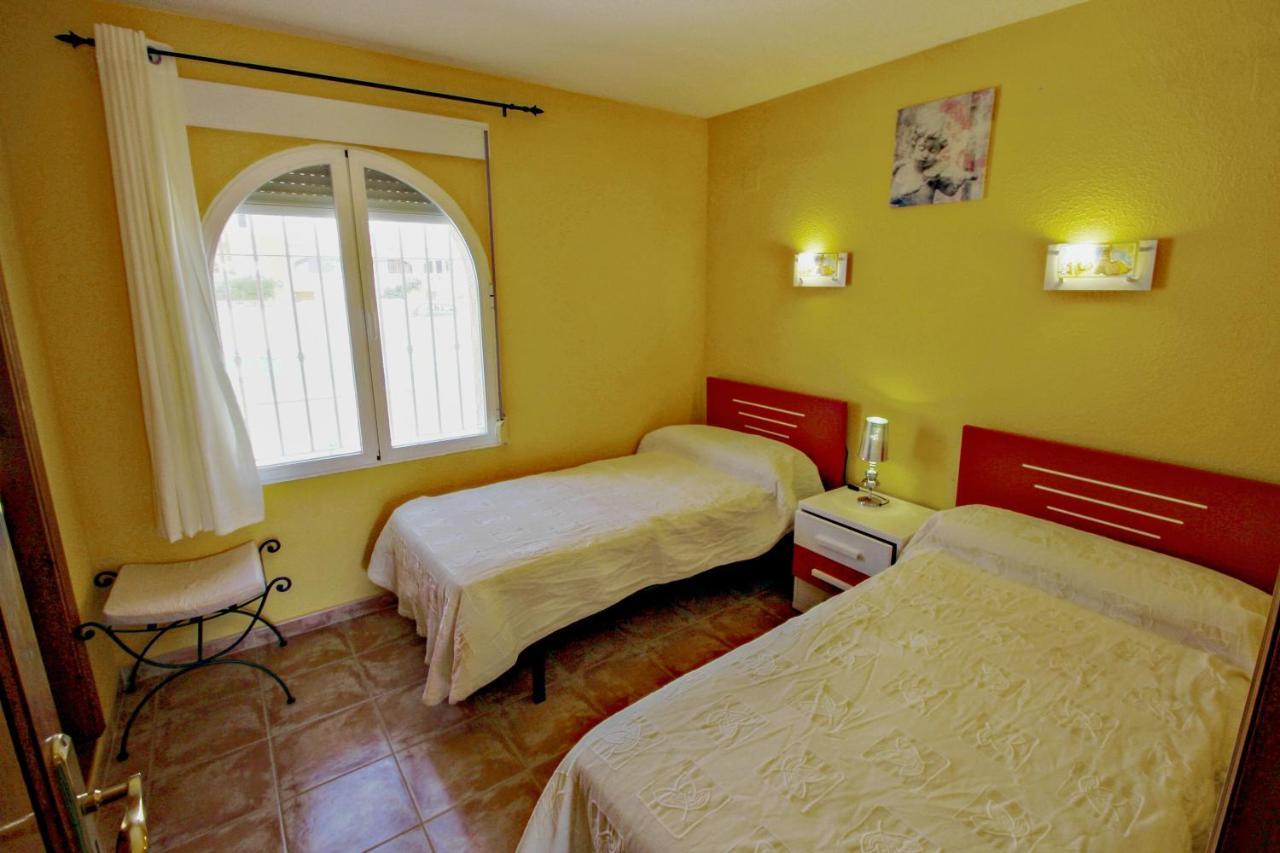 Margarida - Holiday Bungalow In Peaceful Surroundings In เบนีตาเชลล์ ภายนอก รูปภาพ